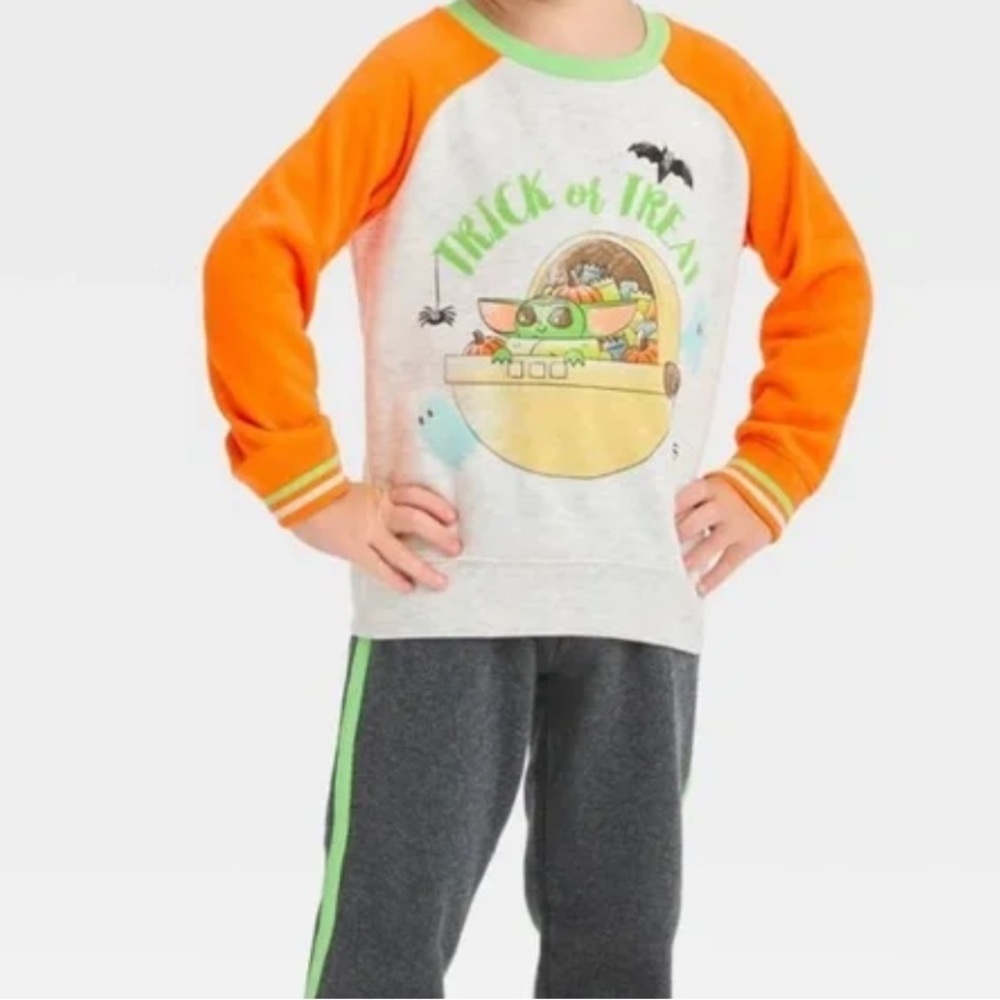 Star Wars The Mandalorian Boys Fleece Top and Bottom Set NWT